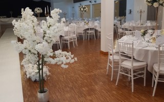 Hochzeitsdekoration bei Festhalle Sempach (Foto 19)
